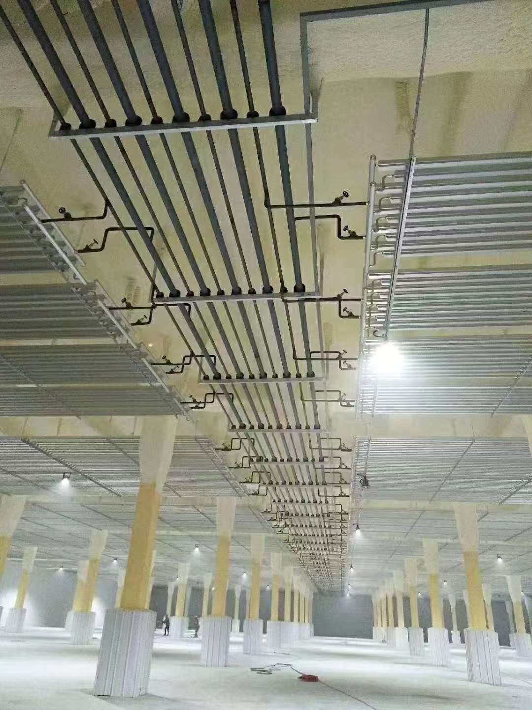 聚氨酯冷库喷涂